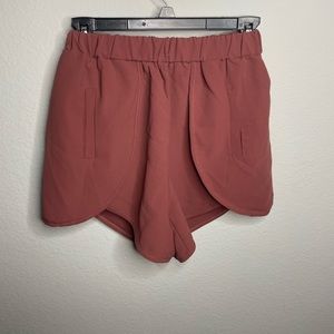 Womens Layered Corral Shorts with Pockets SMALL